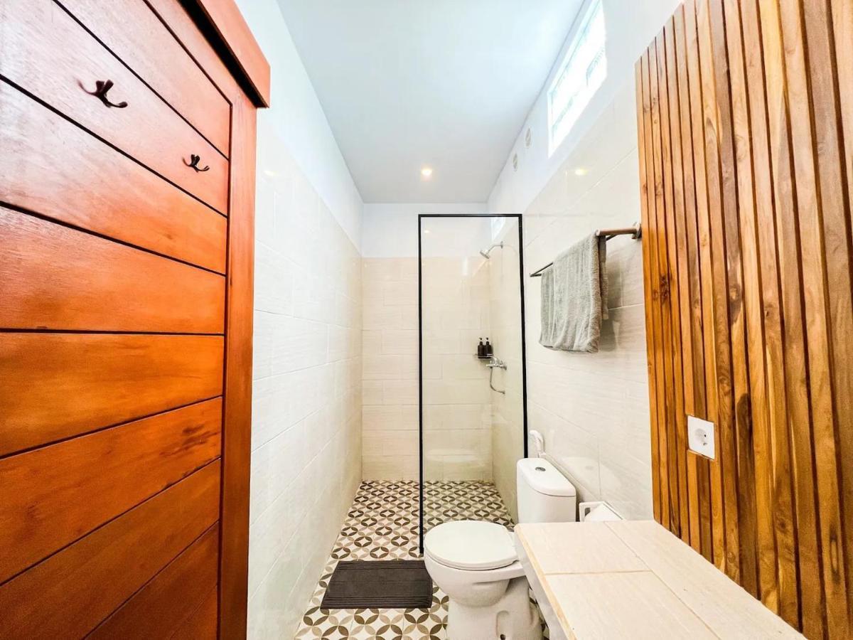 Island Boy Guest House Canggu  Luaran gambar